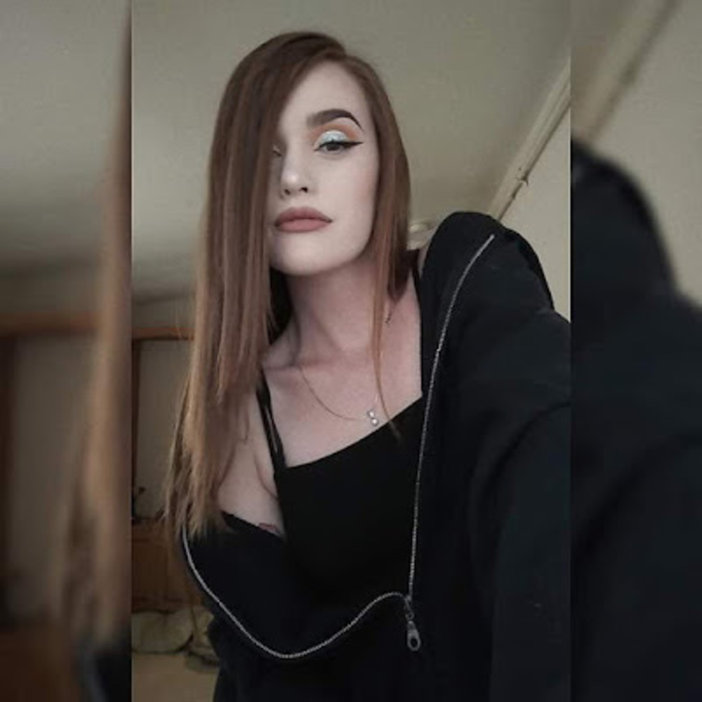 Meet your Posher, Jade